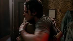 images.jpgLAZURUSRISINGHUG